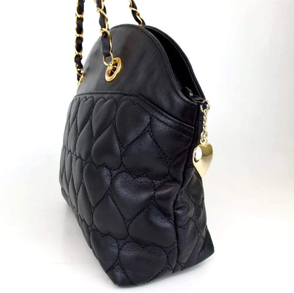 AUTH MOSCHINO Leather Heart Quilted Chain Shoulder Bag - Picture 4 of 8